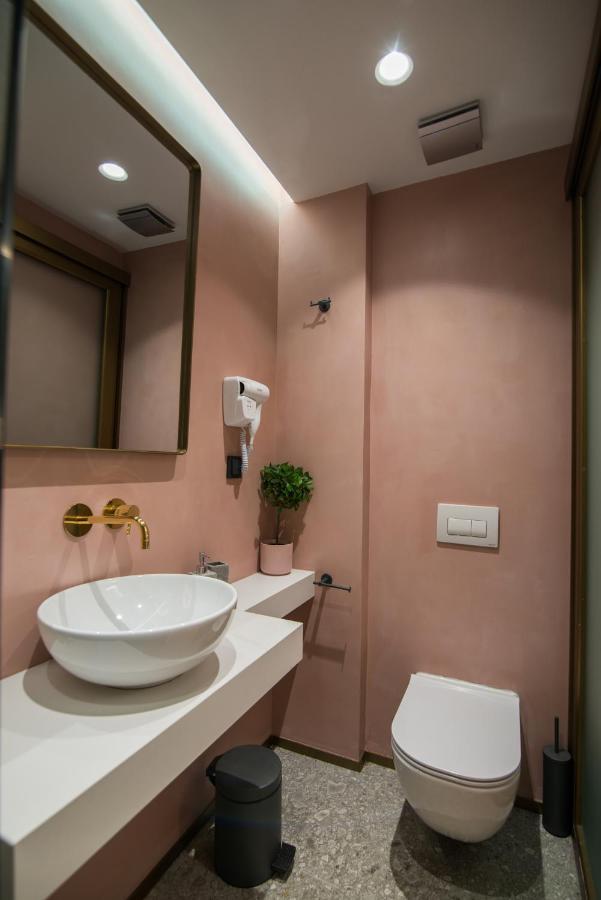 Ederlezi Zoubourlou Aparthotel Athena Bagian luar foto