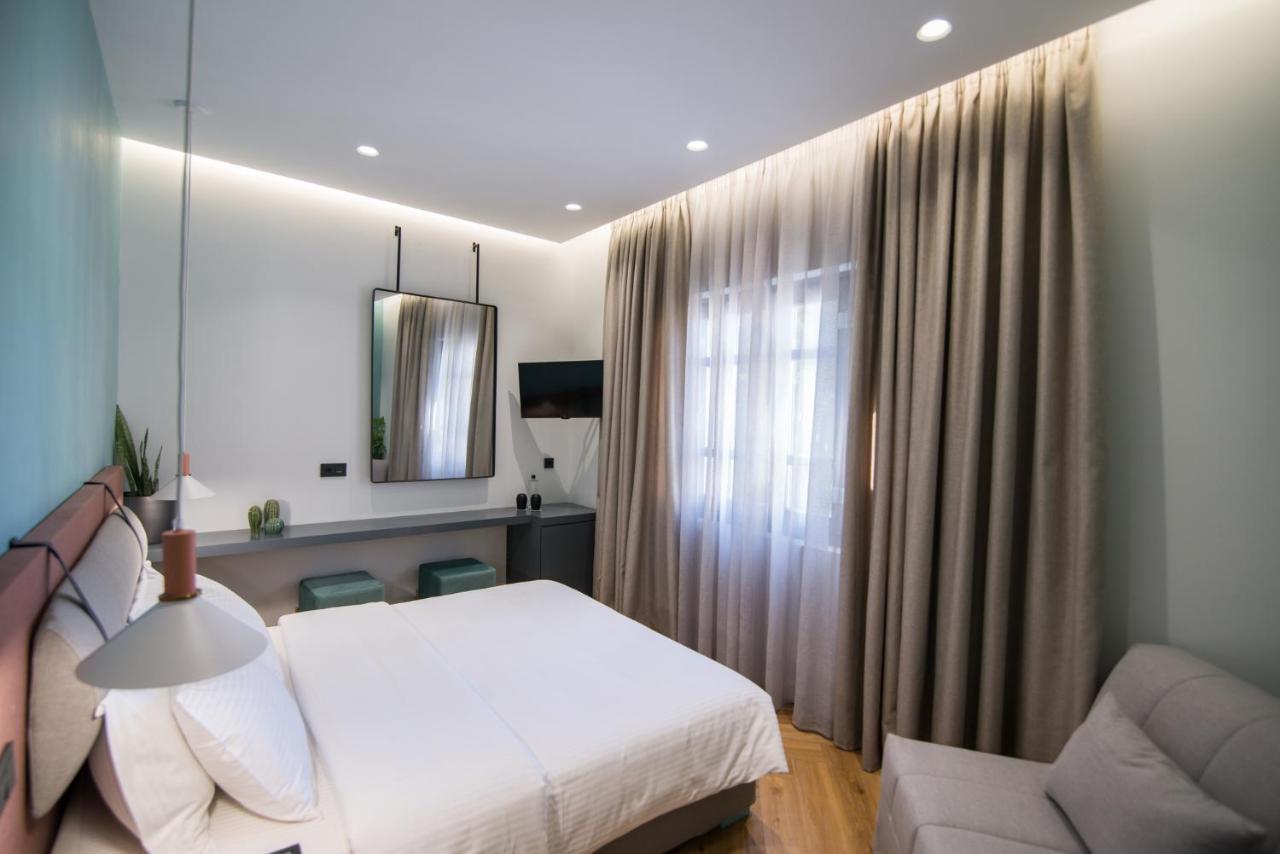 Ederlezi Zoubourlou Aparthotel Athena Bagian luar foto